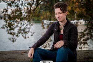 <strong>Hayley</strong> ∙ <a href="/author-headshot-hayley/">click here for the full set</a>